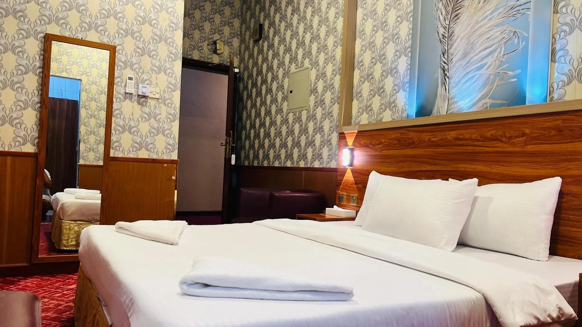 Parasol Hotel Dubai