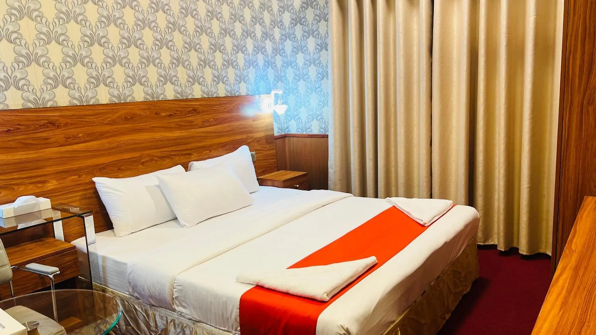 Parasol Hotel Dubai