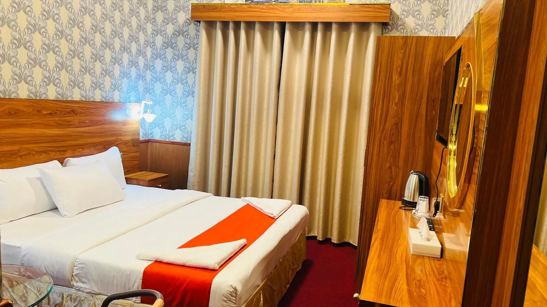 Parasol Hotel Dubai